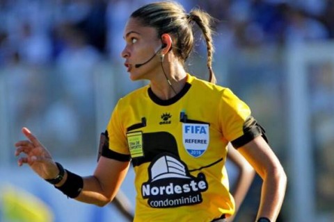 Sergipana do quadro FIFA apita Brasileiro Feminino da Série A1